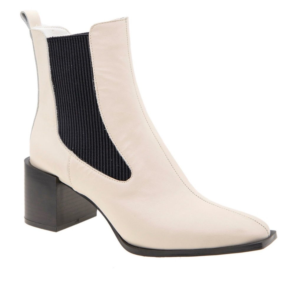 BCBGeneration Women's Darxi Chelsea Booties